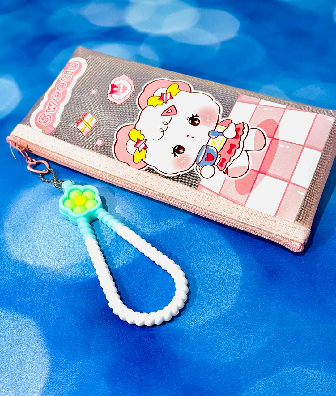 جامدادی آویز دار